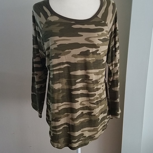 Lucky Brand Camo Green Athletic Tee Large - Picture 3 of 6